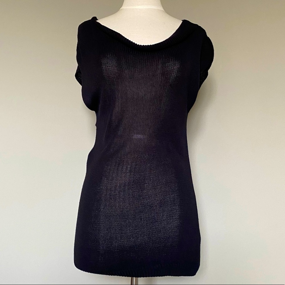 Vince Black Rayon Knit Folded Scoop Tunic Sweater, size Medium